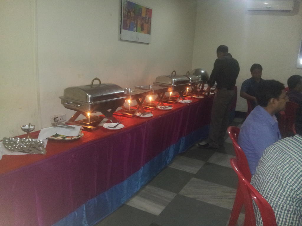 Hotel Fame City Guwahati Bagian luar foto